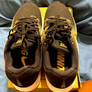 Nike Zoom Pegasus size 10